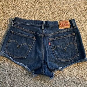 High Waisted Levi’s